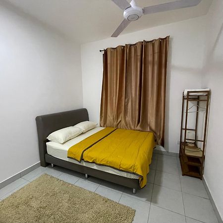 Dm Homestay Skudai Esterno foto
