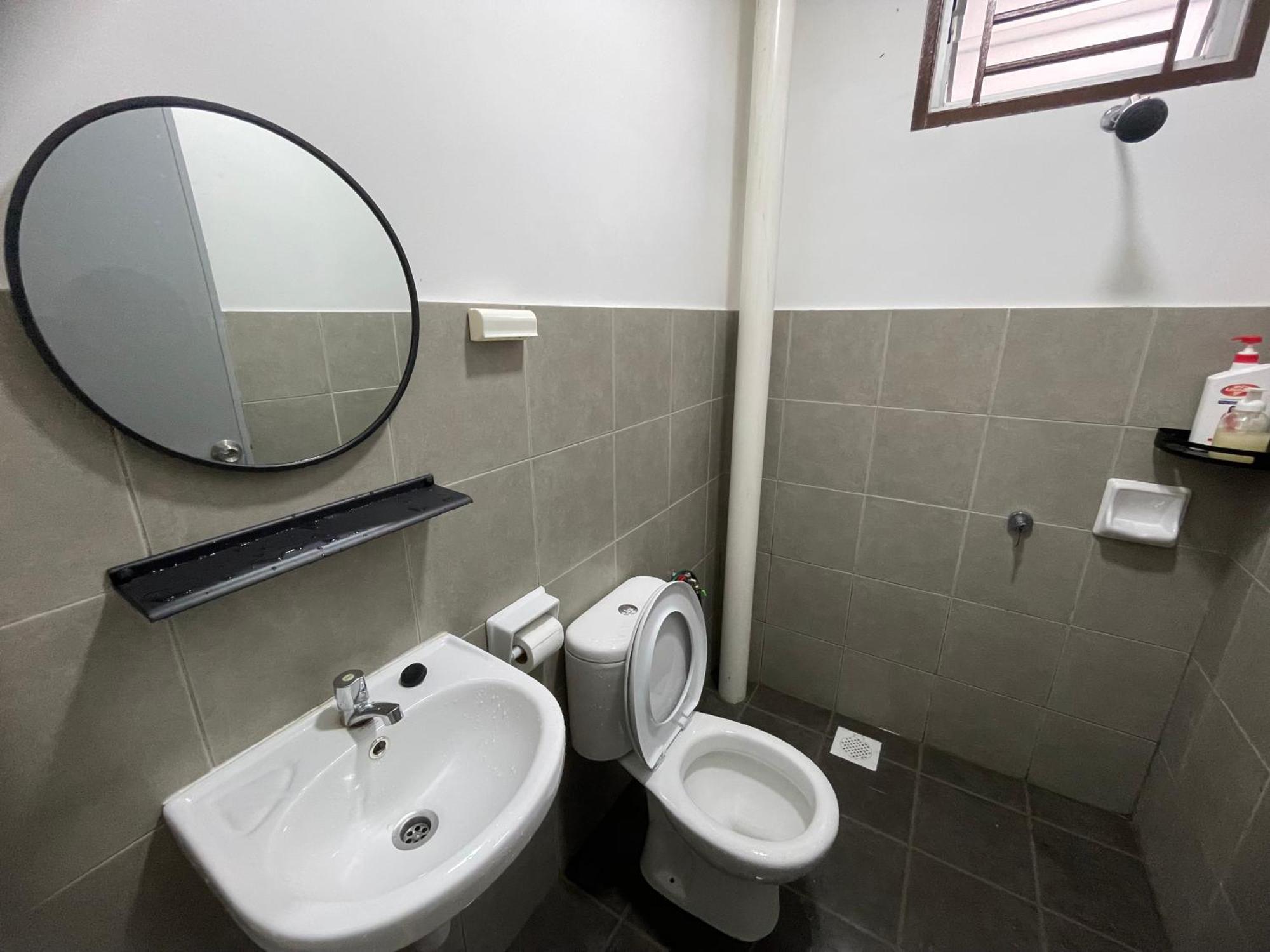 Dm Homestay Skudai Esterno foto